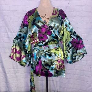 Lane Bryant Floral satin  Feel wrap top w/ kimono sleeves